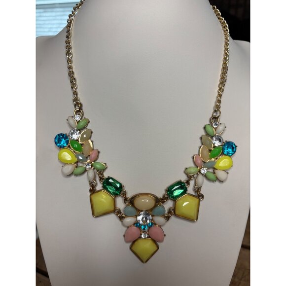 Betsey Johnson Multi Shaped Crystal Flower Garden Gold Necklace - Picture 5 of 8